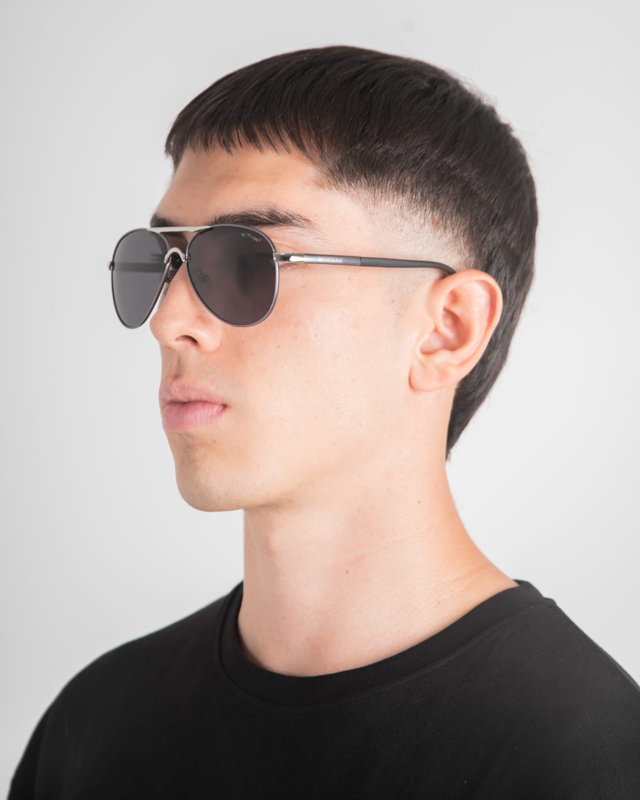 Tecton BRONT - plateado